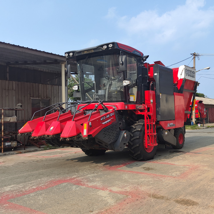 中聯(lián)收獲2025款4YZ-4B型自走式玉米收獲機(jī)